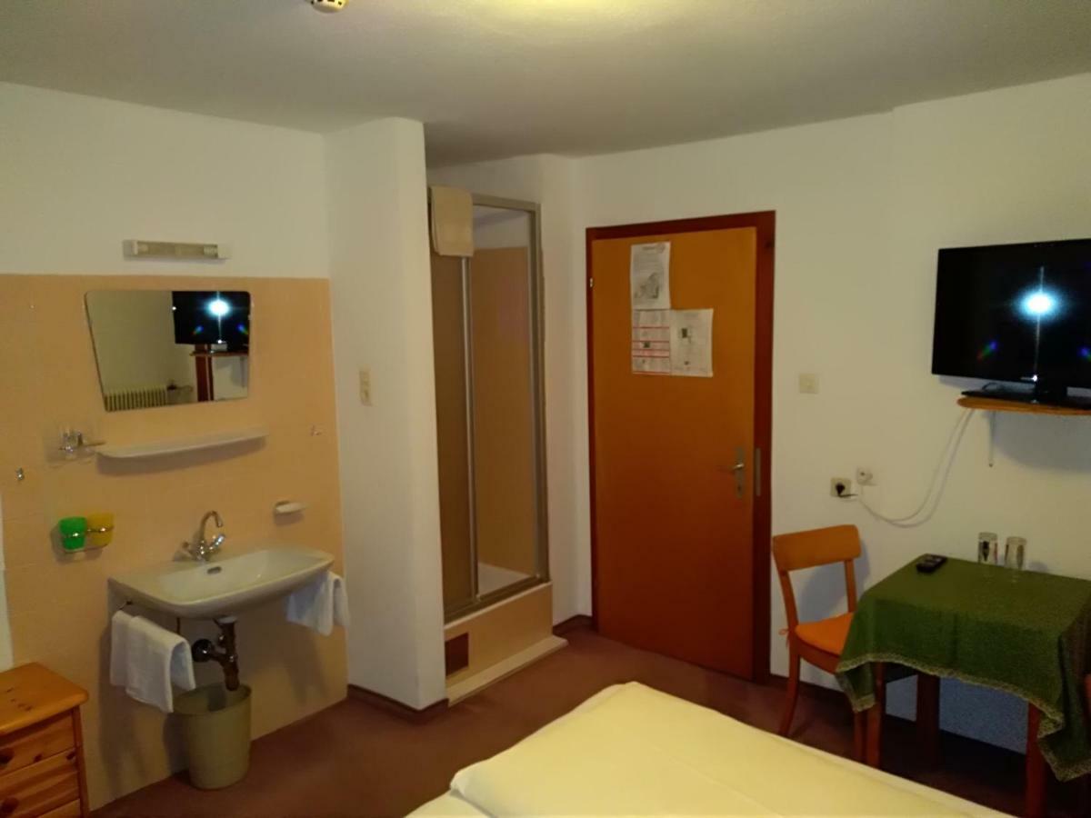 Hotel Garni Alpenrose Ischgl Eksteriør bilde